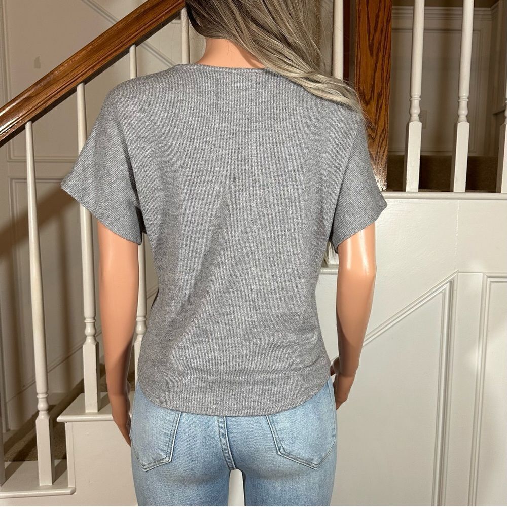 Gray knit twist front top - Picture 7 of 11